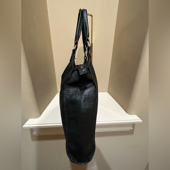 Vintage Fendi Hobo Style Leather Zip top Bag - Picture 6 of 15